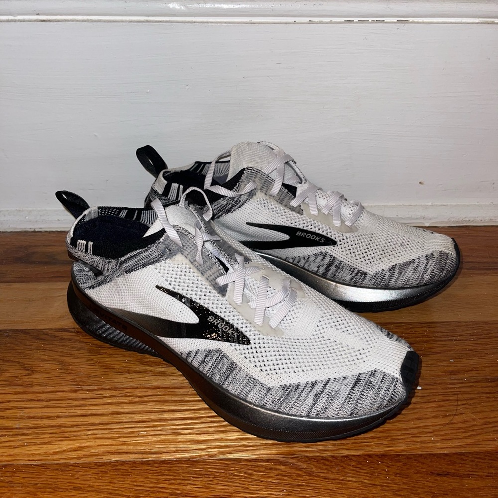 Women’s Brooks Running Shoes